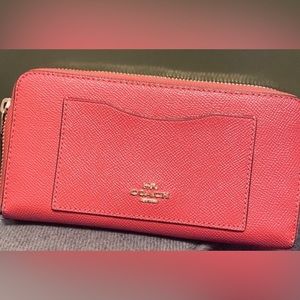 COACH Wallet LIKE NEW Pink